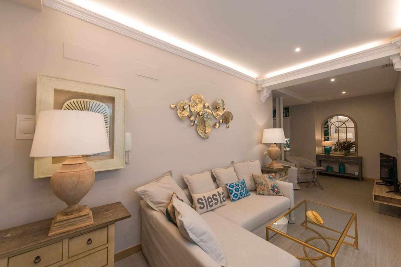 Luxe Carlos Canal Севиля Екстериор снимка